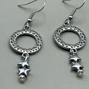 Silver Star Dangle Earrings -Luxe Everyday Statement Jewelry -gift idea